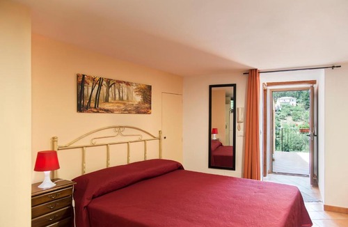 Castelbuono Apartment | La casa Accanto