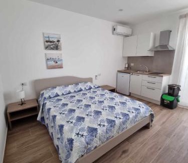 Tre Fontane House | La casa di Enzo 30 mt dal mare