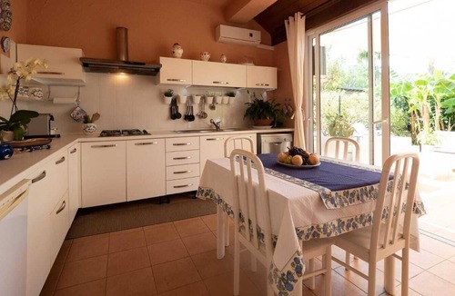 Furnari House | La Casa di Nonna Rosi !