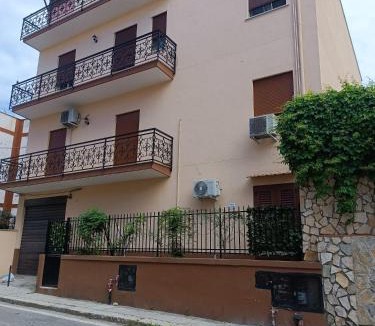 Sferracavallo House | La casetta di Cecilia