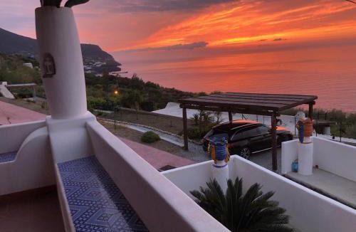 Malfa Villa | La Casuzza Dei Re