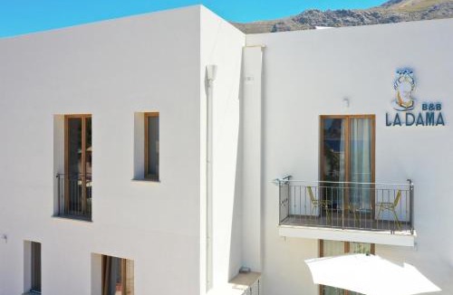 Macari Bed & Breakfast | LA DAMA