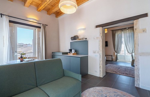 Ortigia Apartment | La Dimora di San Nicola charming apartment | Terrace & Jacuzzi access