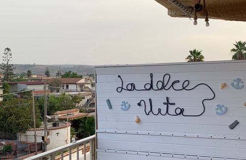 Agnone Bagni Apartment | La Dolce Vita