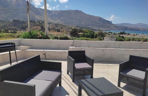 Alcamo Marina House | La finestra sul mare