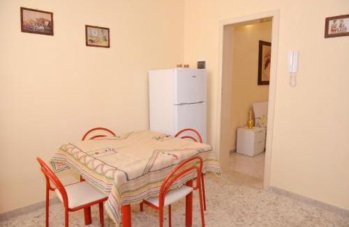 Avola Apartment | la finestra sul cortile da Alberto