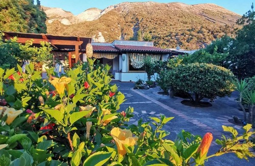 Vulcano Villa | La Magnolia Casa Vacanze