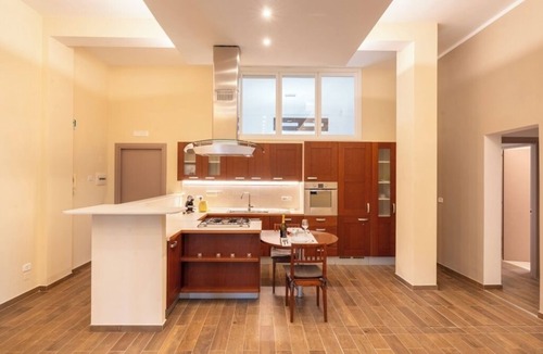 Pellezzano Apartment | La Maison Chic about 5 km from Salerno has 3 cozy rooms