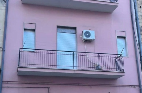 Carlentini Apartment | La Perla Holiday Home