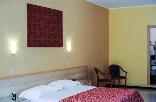 Roccalumera Hotel | La Piramide