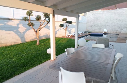 Alcamo Villa | La Piscina