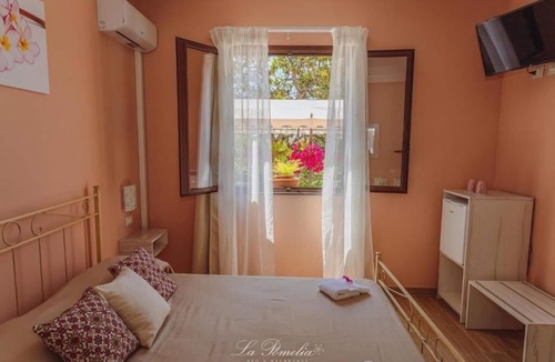 Chianchitta-Trappitello Bed & Breakfast | La Pomelia B&b Sofia - 1