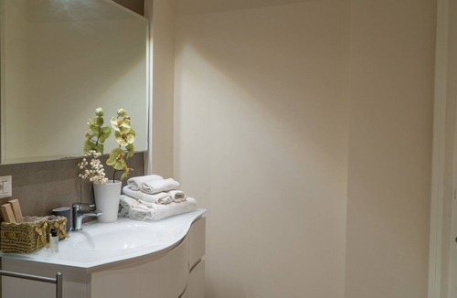 Borgo-Sanzio Apartment | La Somnambula del Duca di Sarro