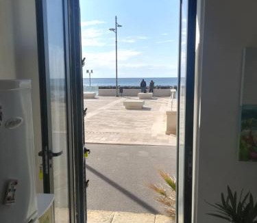 Punta Secca House | La Vite Americana
