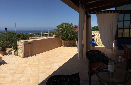 Lampedusa Villa | Lampedusa catatteristic dammuso sea view, 200mt distant, 180°