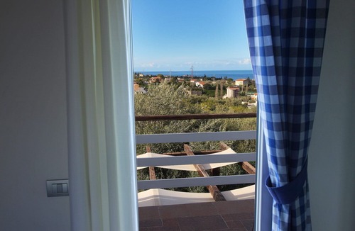 San Nicola l'Arena Villa | Large Luxury Villa with PRIVATE POOL, 4 bedrooms, 4 baths WiFi BBQ, near the SEA