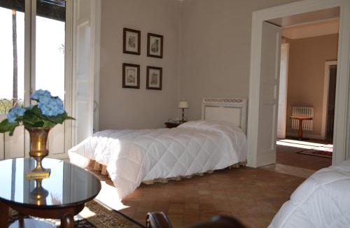 Mascalucia Bed & Breakfast | Le stanze dei Mori - quadrupla con bagno privato