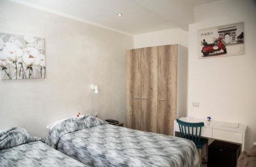 Corleone Hotel | Leon D'Oro