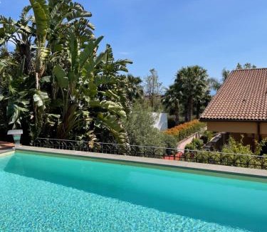 Gravina di Catania Villa | Lily house