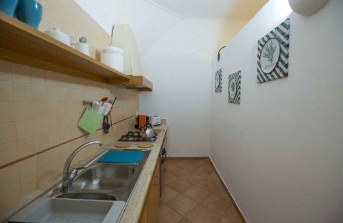 Quartieri Spagnoli Apartment | Little Hope 83 by Dimorra