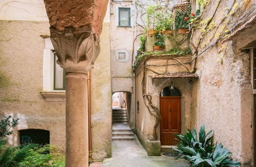 Ravello Apartment | Located at Ravello's center, at 1' walk from the bus station & shopping area.