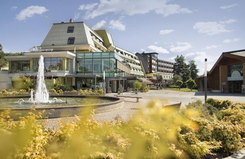 Loipersdorf bei Fuerstenfeld House | Lotussuite - ab 2 Nächte Inkl. Therme - Thermenhotel Vier Jahreszeiten