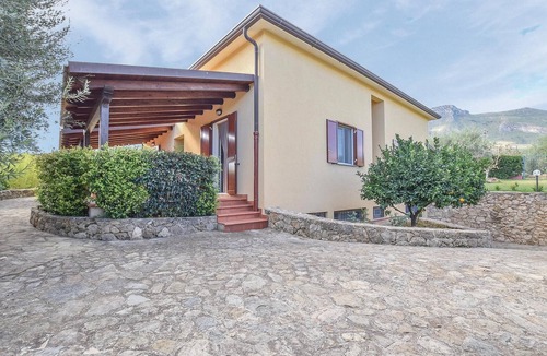 San Nicola l'Arena Apartment | Lovely apartment in San Nicola L'Arena