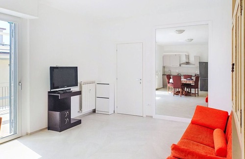 Rapallo Apartment | Lovely apartment for 4 people with WIFI, A/C, TV, terrace and pets allowed