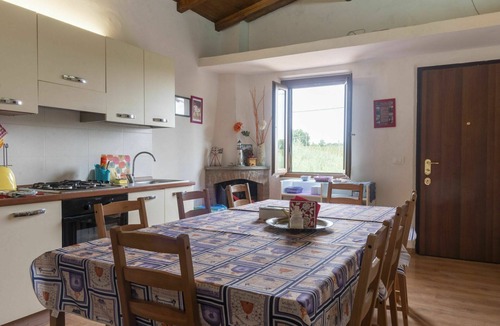 Corchiano Apartment | Lovely apartment for 9 people with pool, WIFI, TV and pets allowed
