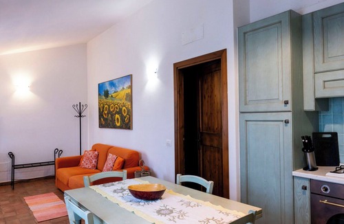 Panicale Apartment | Lovely apartment for 4 people with A/C, WIFI, pool, TV, patio and pets allowed
