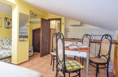 Sant'Onofrio Apartment | Lovely apartment in Trabia with house sea view