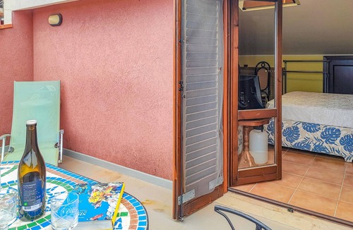 Sant'Onofrio Apartment | Lovely apartment in Trabia with house sea view