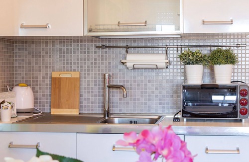 San Tommaso Tre Archi Apartment | Lovely apartment for 3 guests with WIFI, TV, terrace and pets allowed