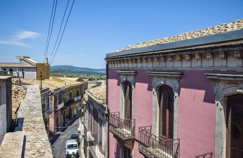 Palazzolo Acreide Historic Centre House | Lovely home in Palazzolo Acreide with WiFi