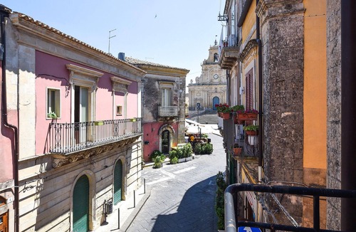 Palazzolo Acreide Historic Centre House | Lovely home in Palazzolo Acreide with WiFi