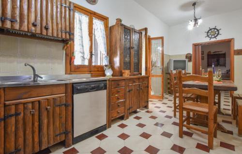 Assoro House | Lovely Home In Assoro With Wifi