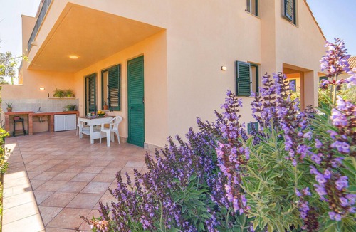Piane Vecchie House | Lovely home in Piane Vecchie,Lascari