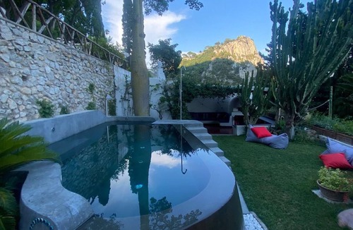 Marina Piccola Apartment | Luna Rossa, Capri