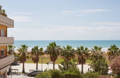Pozzallo Apartment | LunaNera Suite - Sea View