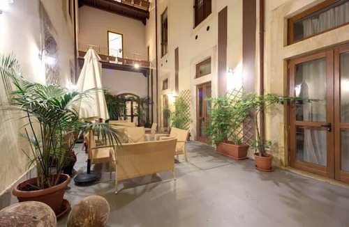 Eastern Sicily Apartment | Luxurious 1BR Executive Suite at Syracuse