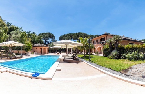 Mascalucia Villa | Luxurious, swimming pool, home theater, elevator, sauna, fitness area, game room