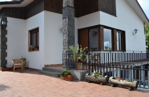 Nicolosi Villa | Luxury and tranquility just a few steps from Etna, Catania and Taormina