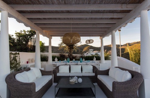 Ponza Villa | Luxury Villa in Ponza | Infinity Pool & Harbour View
