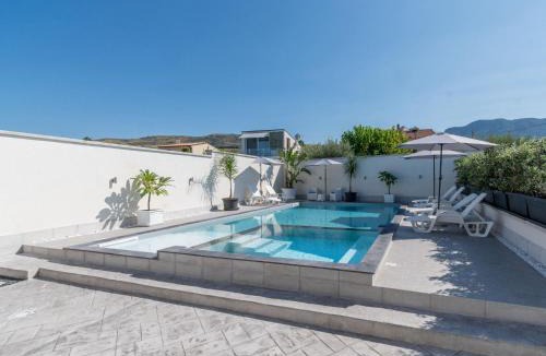 Trabia Villa | Luxury Villa Sicula Trabia