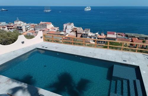 Giardini Naxos Villa | LUXURY VILLA Vittorianna Etna- Taormina & Seaview with Pool