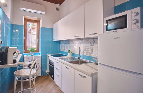 Trani Apartment | Magic and Enchantment, comfortable apartment in the heart of Trani's historic center