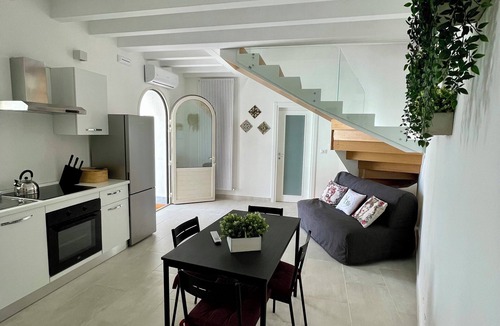 Viagrande Apartment | Maison Divaga - Lavender