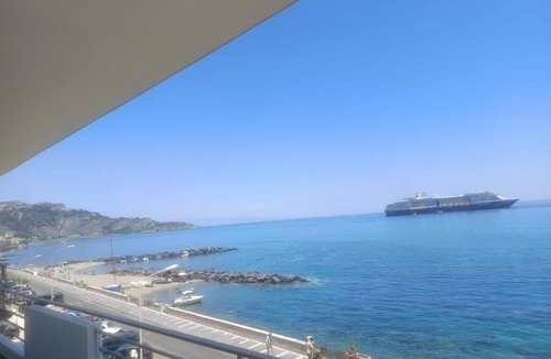 Giardini Naxos Bed & Breakfast | Maison Martina Rooms