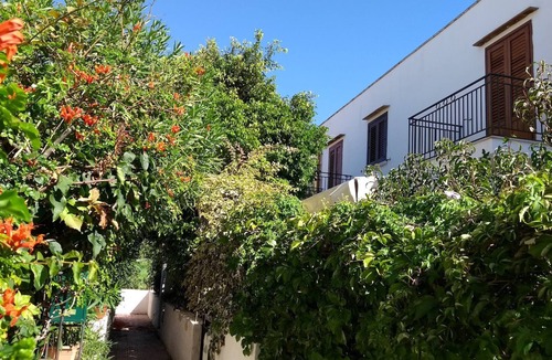 Macari House | Mandarino Makari holiday home 500 mt. of the sea