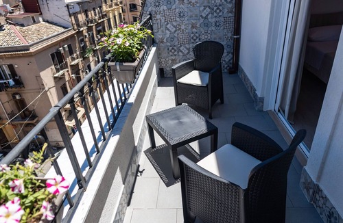 Corso dei Mille - Sant'Erasmo Apartment | Mangano Suite Apartment